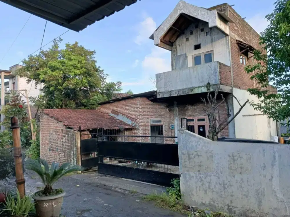 DIJUAL RUMAH WARUGUNUNG PACET MOJOKERTO RON.A1531