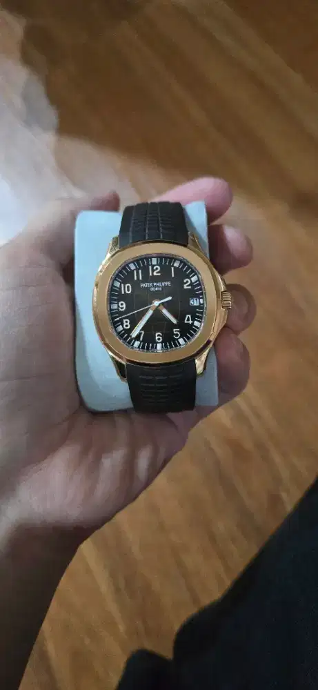 Patek Philippe Aquanaut Rose Gold 5167R-001