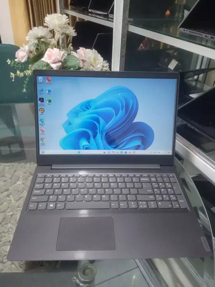 Laptop Lenovo V15 Core I3-1005G1 Ram 4 Ssd 256