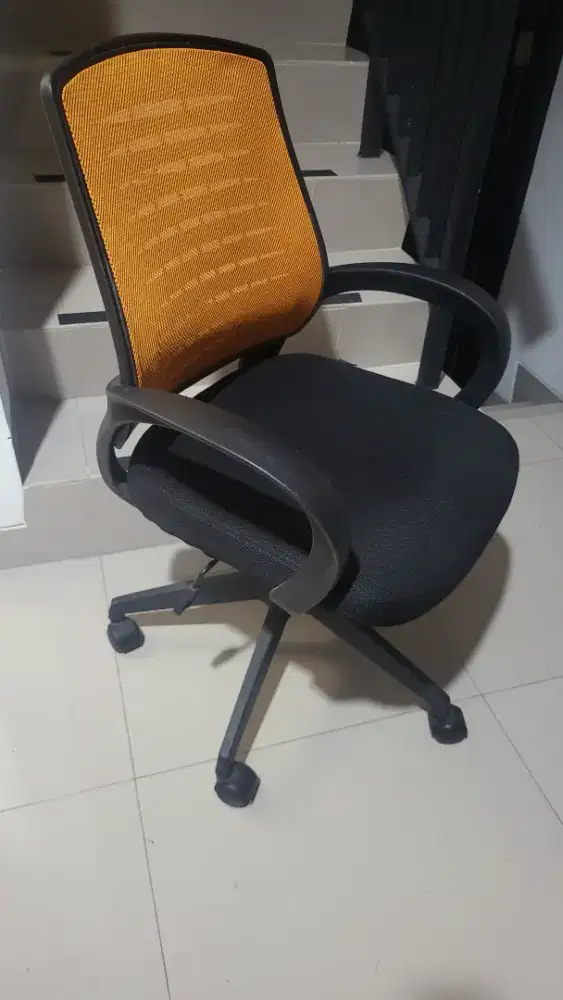 DIJUAL MURAH KURSI KANTOR