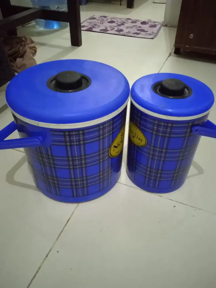 2 Thermos es ukuran beda (10 ltr dan 5 ltr) lion stars
