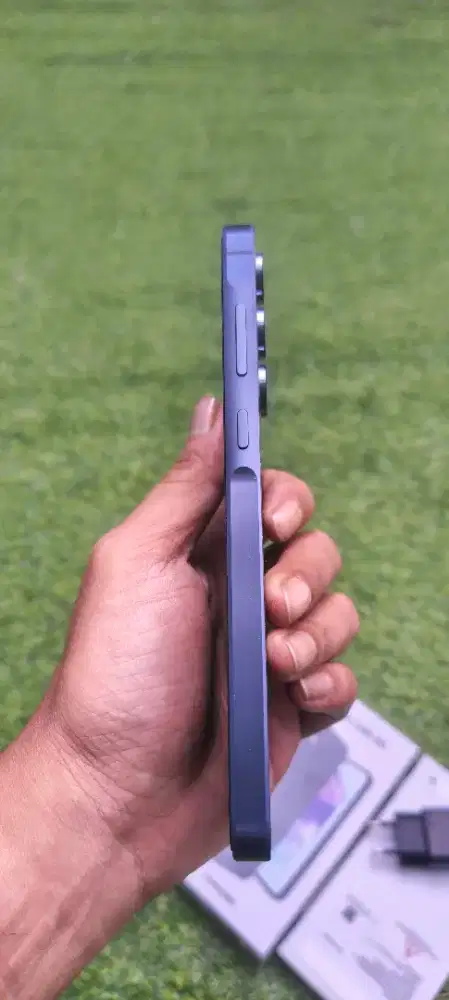 Samsung a55 12 / 256 gb mulus normal biru