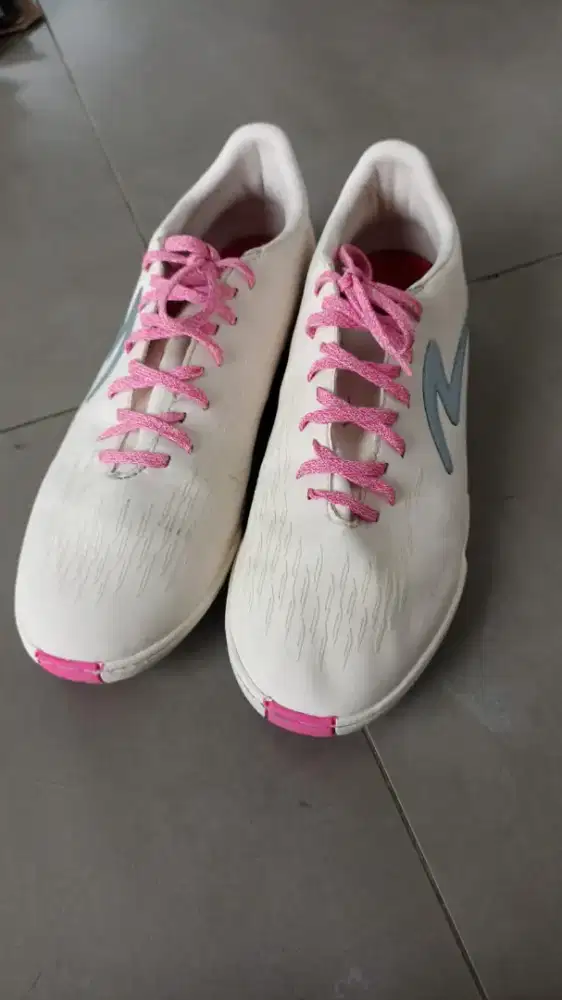 Sepatu Futsal Specs size 43