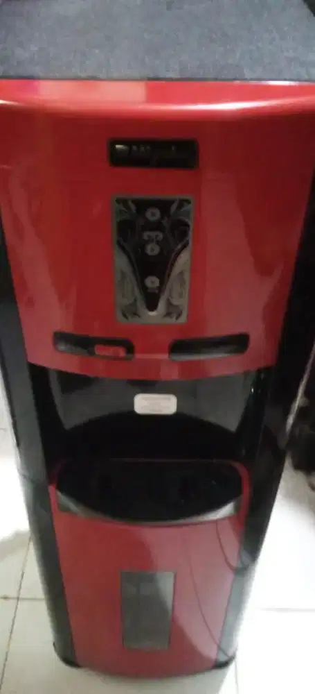 Jual cpt aja nih dr pd gk di pke,dispenser  galon bawah Miyako,normal