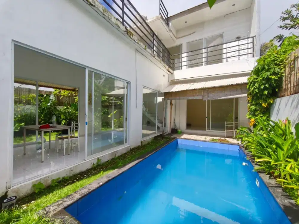 Vila Modern Minimalis Dekat Jalan Raya Uluwatu, Ungasan Dekat Bingin
