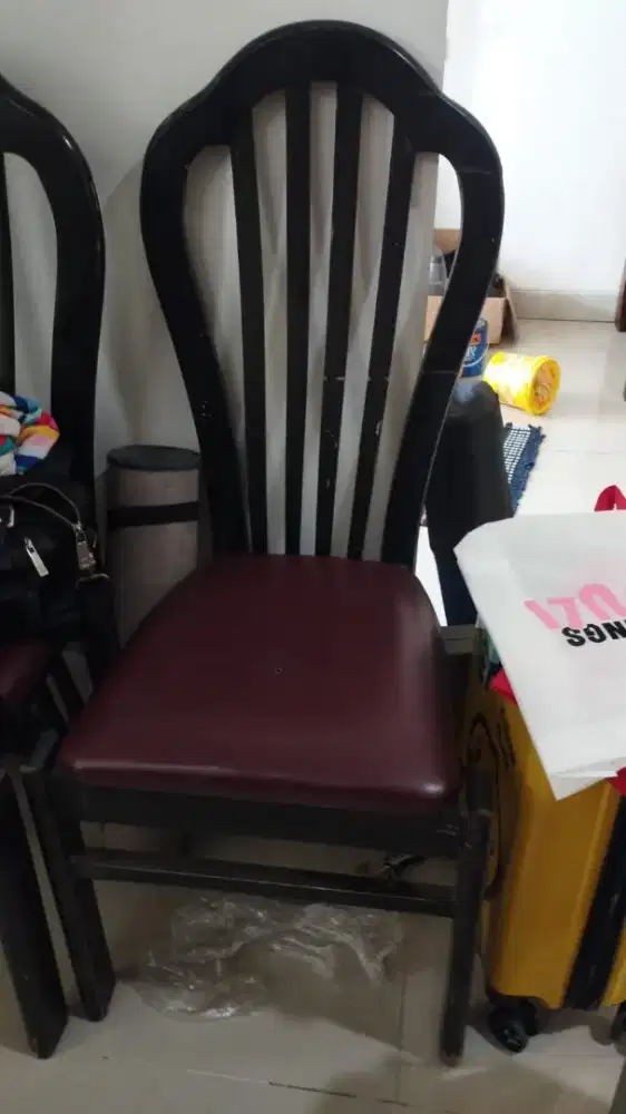 Kursi Seperti di Foto