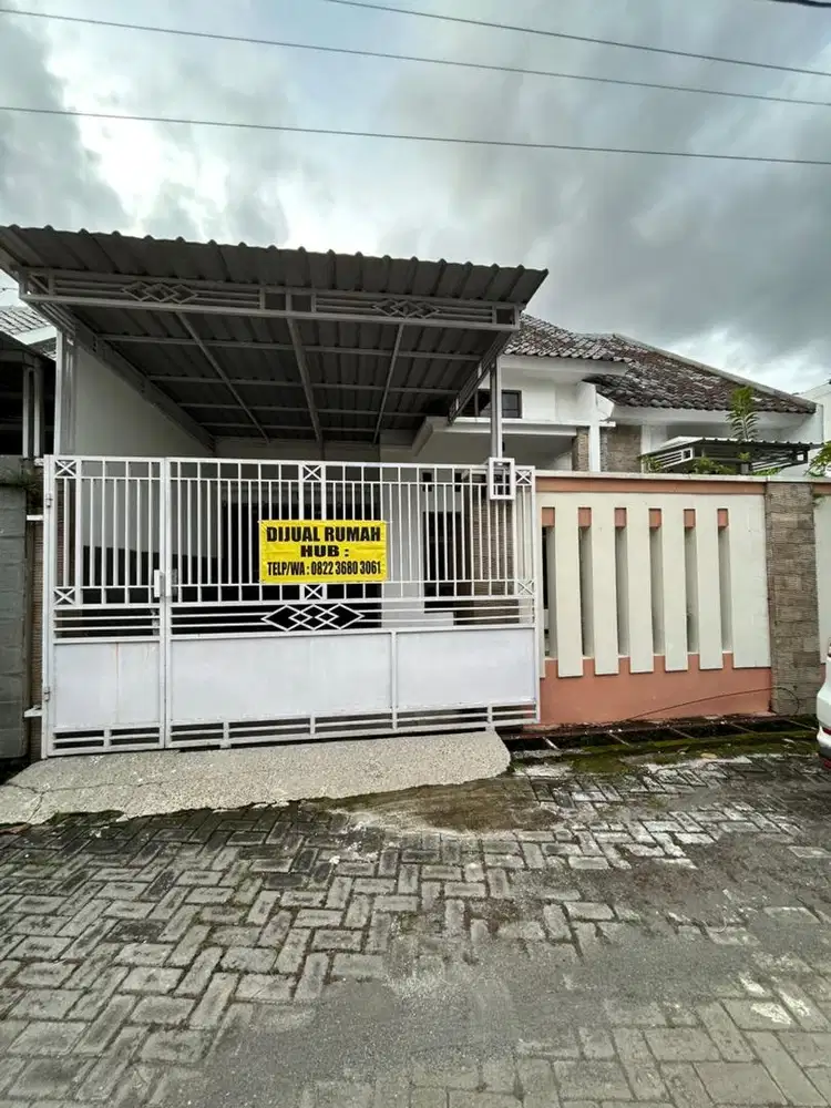 Rumah perum permatasari regency