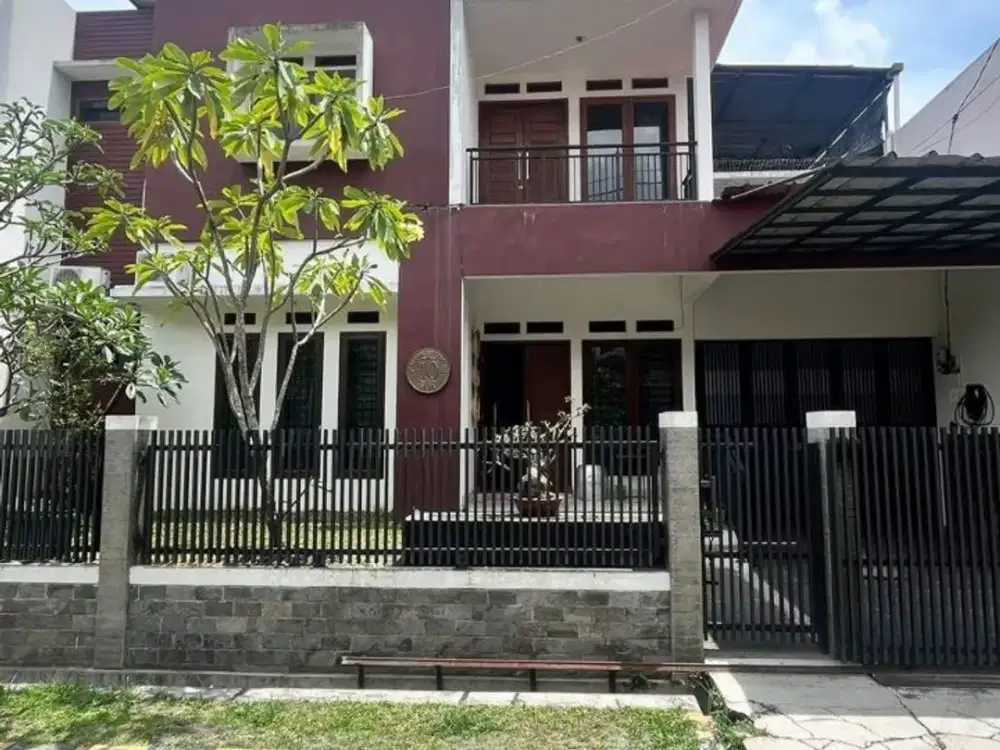 RUMAH SIAP HUNI DI ARCAMANIK ENDAH DEKAT ANTAPANI ADA TEMAN BELAKANG