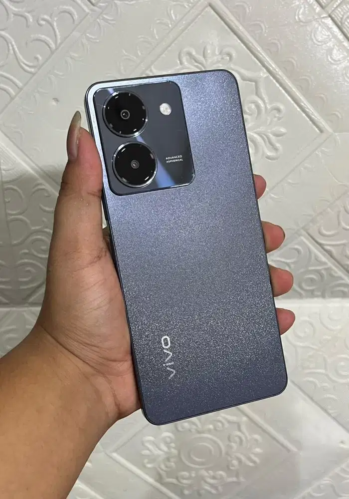 Vivo y36 5G 8/256 Unit + Charger