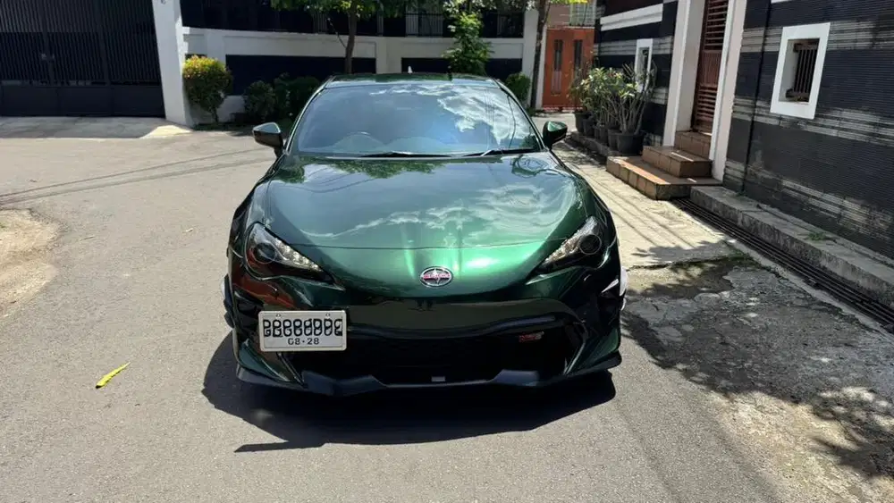 Toyota ft86 gt86 86 TRD package facelift LOW KM (TERMURAH)