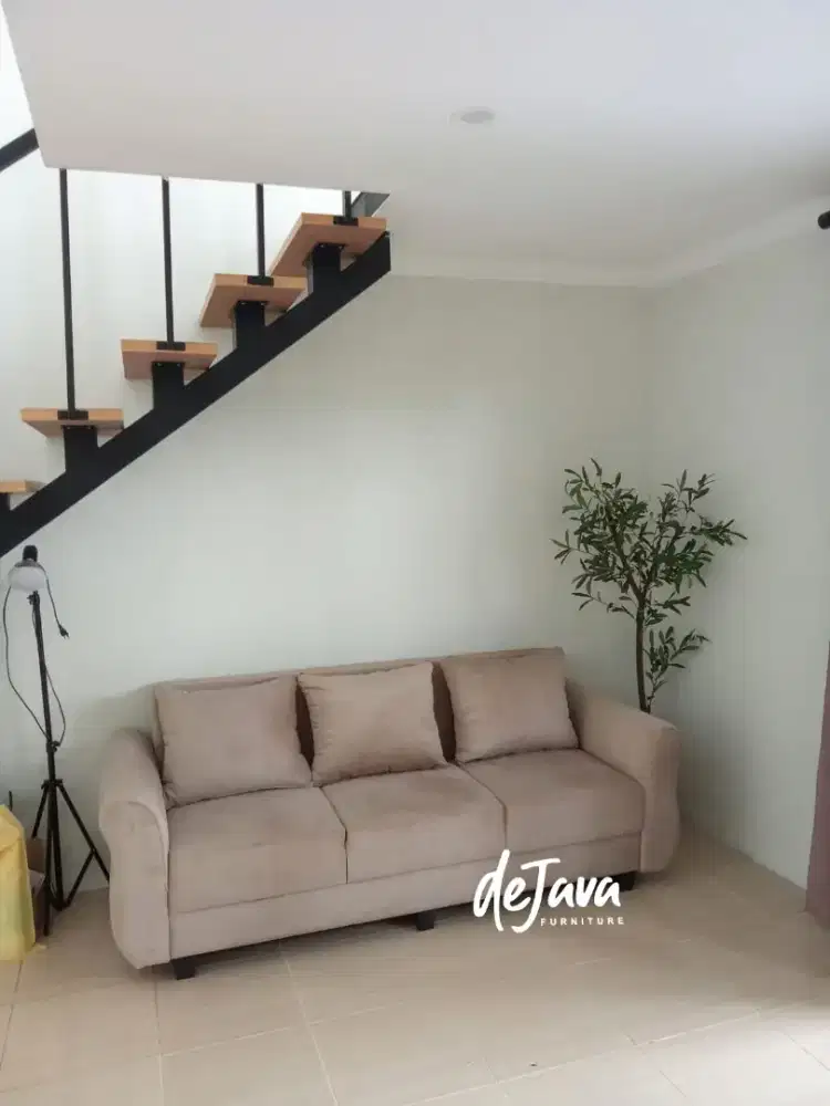 Sofa single 3 seater. Bisa custom warnanya. Lokasi toko di bantul