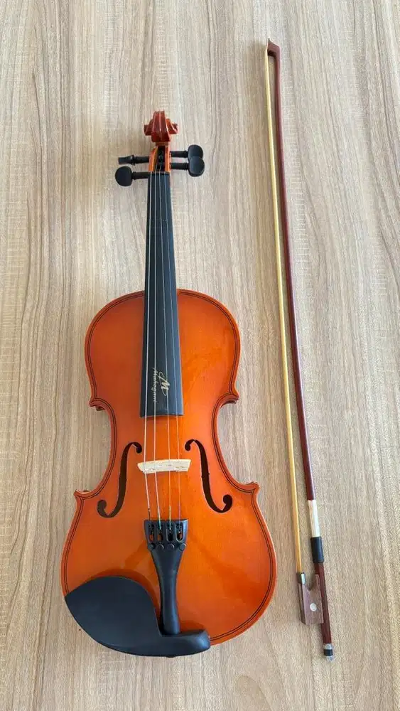 DIJUAL BIOLA Merk Mahogani