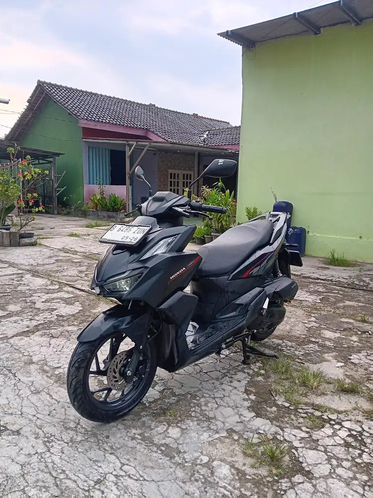•Honda Vario 160cc