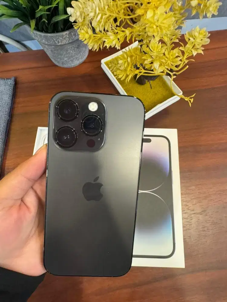 iPhone 14 Pro 1TB Black Ex inter cukai bh 82% lengkap ori