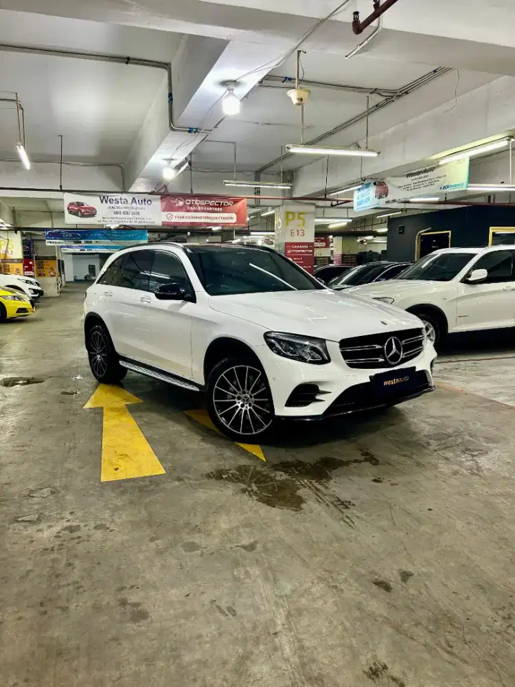 ODO 41rb Mercedes Benz GLC200 Night Edition 2019 Terawat 2020 Mercy