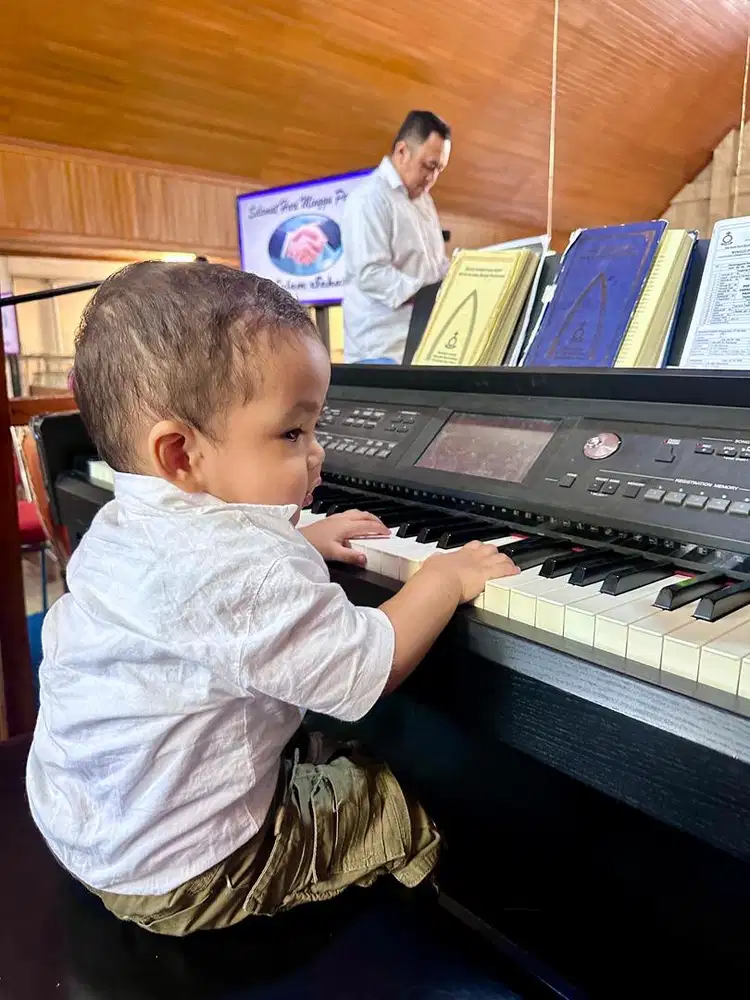 Jaga anak usia 1,5bulan..laki2 baik bangat