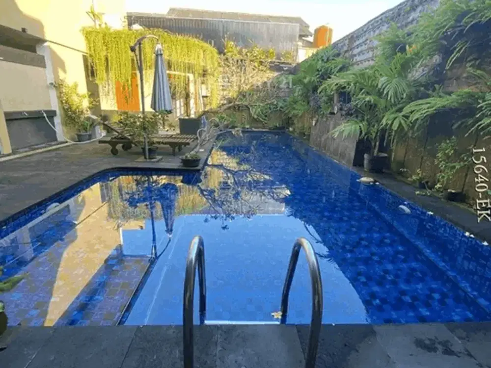 Dijual Rumah Hommy ada swimming pool di Bintaro Sektor 3