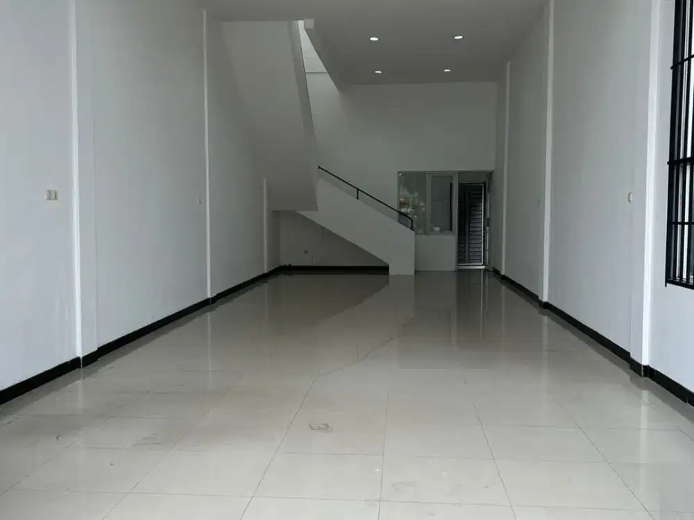 Disewakan Ruko Lokasi Ramai di Jl. Muradi Raya Semarang