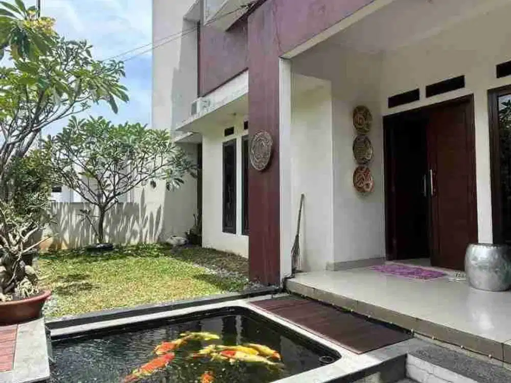 Rumah 2 Lantai Arcamanik Endah – Semi Furnished – Bonus 6 AC & Kolam Koi