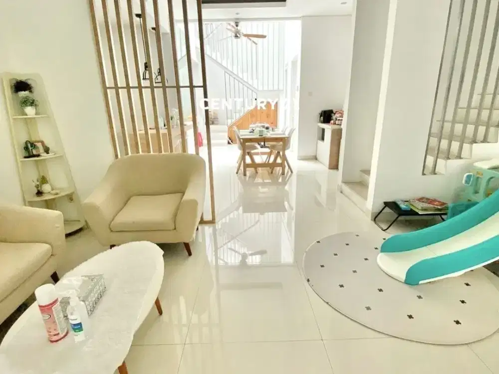 Rumah 3 Lantai Semi Furnished Di Sektor 9 Bintaro GB 18041