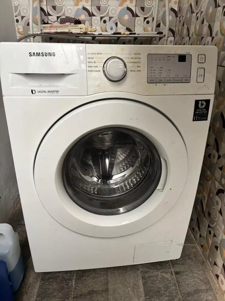 Mesin cuci front loading