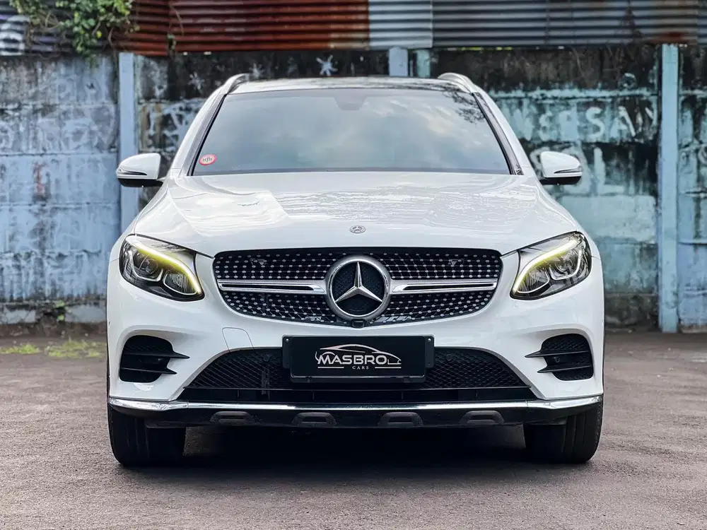 Mercedes Benz GLC200 AMG 2018