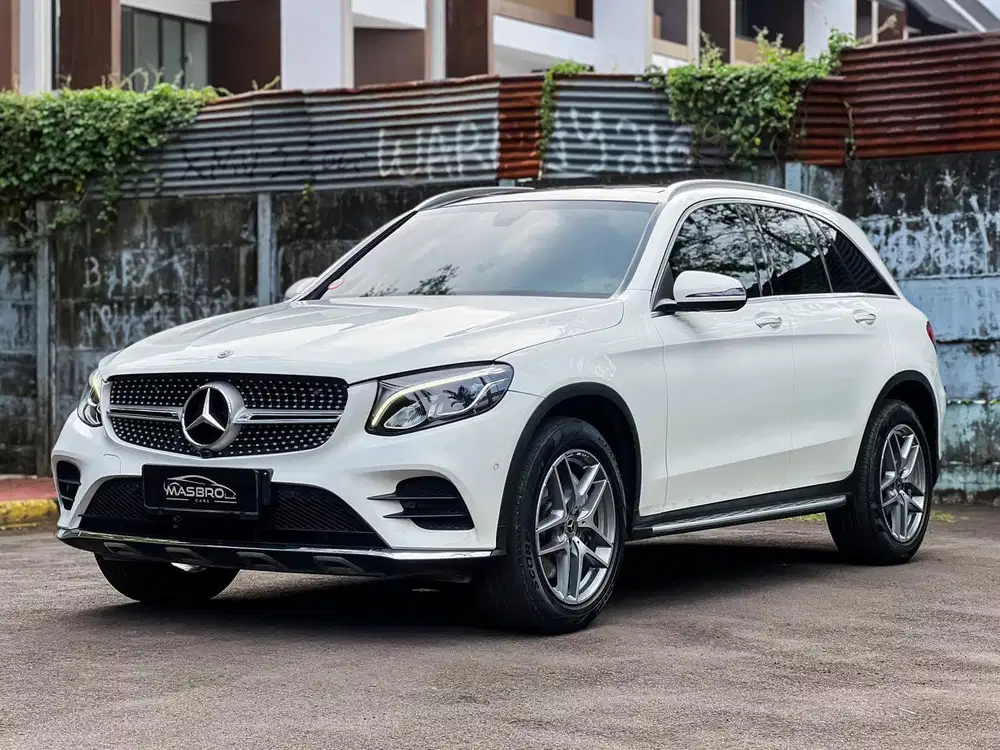 Mercedes Benz GLC200 AMG 2018
