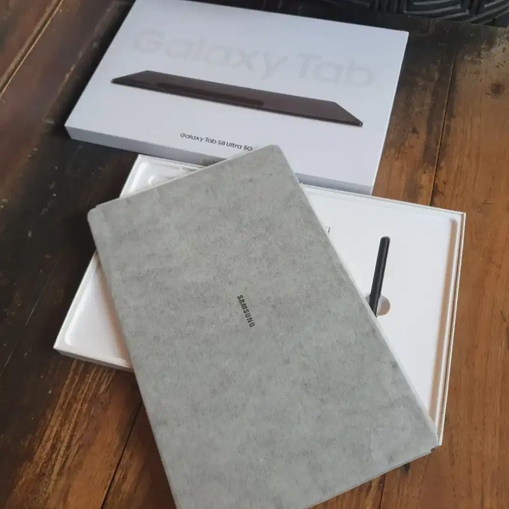 Samsung Tab S8 Ultra 5G 12/256 GB + Keyboard SEIN Galaxy Tab S8 Ultra