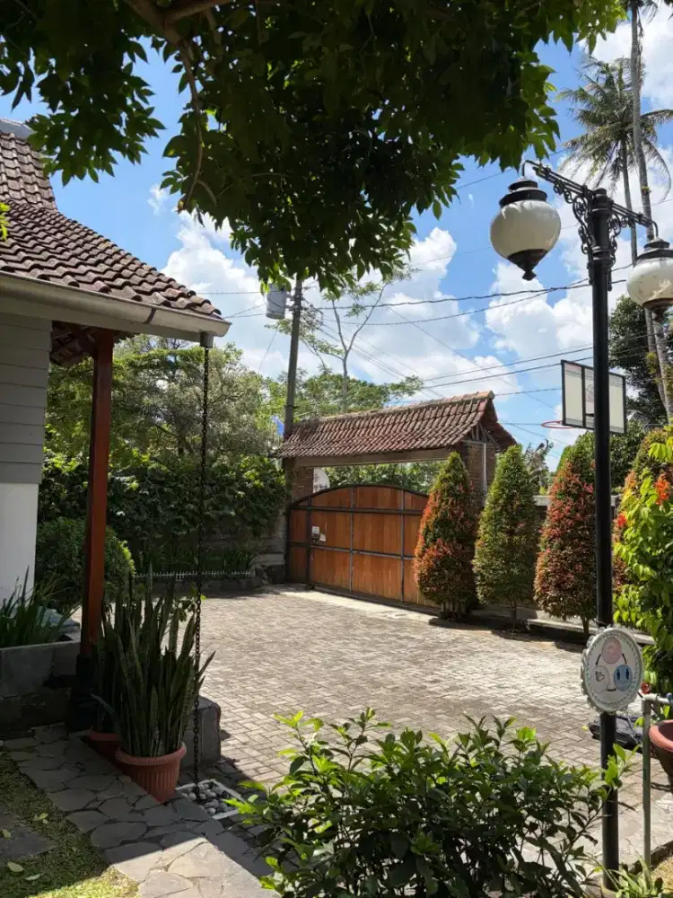 Dijual villa / homestay full furnish view merapi