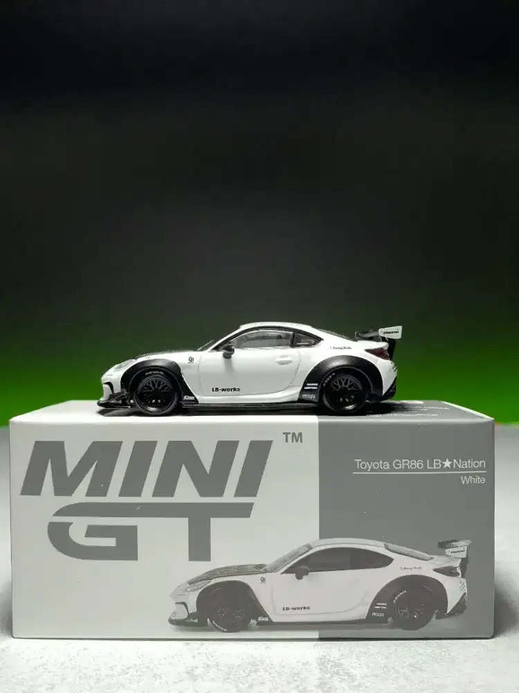 Diecast Mini GT GR86