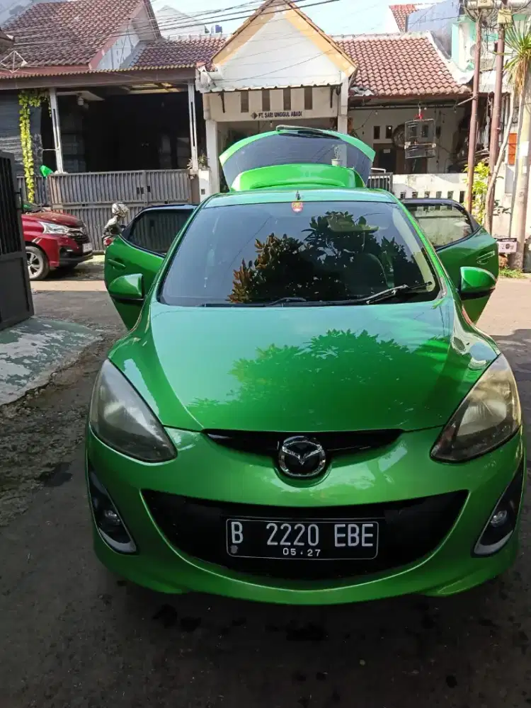 Mazda2 R siap pakai