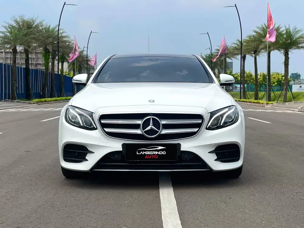MERCEDES BENZ E300 AMG LINE 2.0 TURBO 2017 W213 LOW ODO PUTIH 2018
