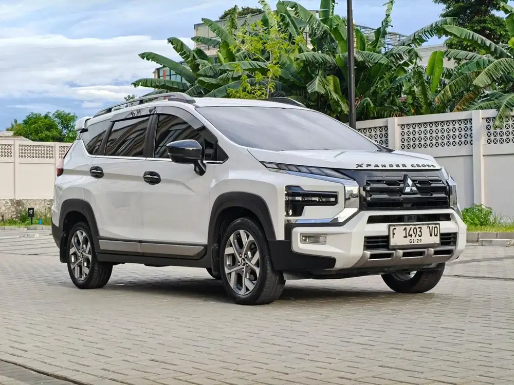 [LOW KM] Mitsubishi Xpander Cross Premium Package AT 2023