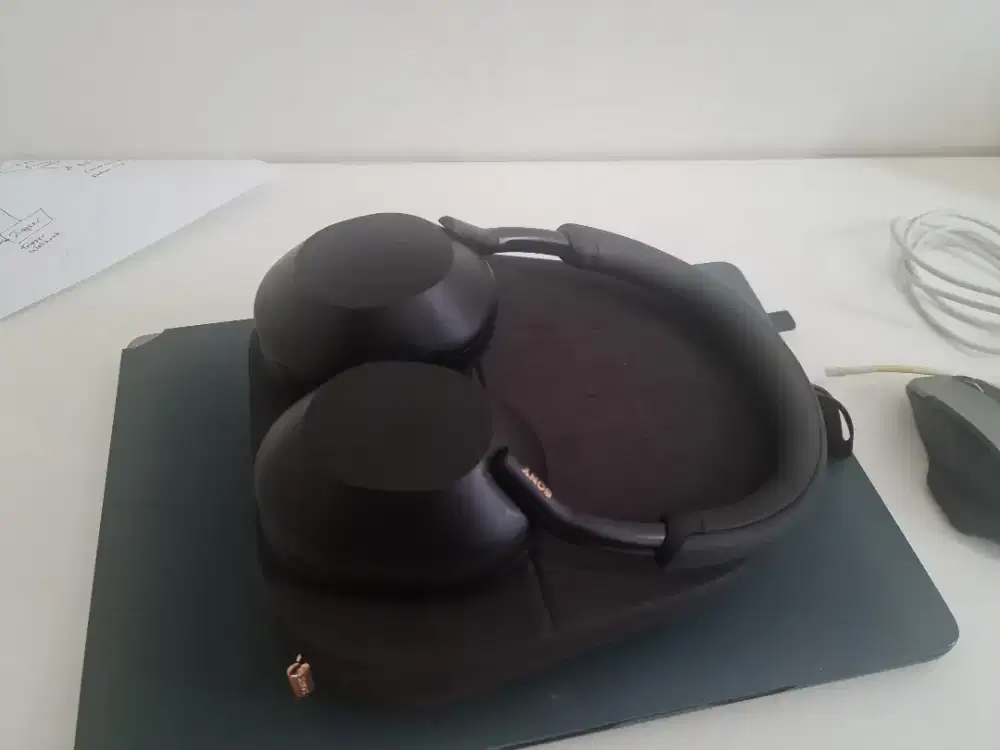 Headphone Sony WH-1000 XM5 (Noice cancelling joss)