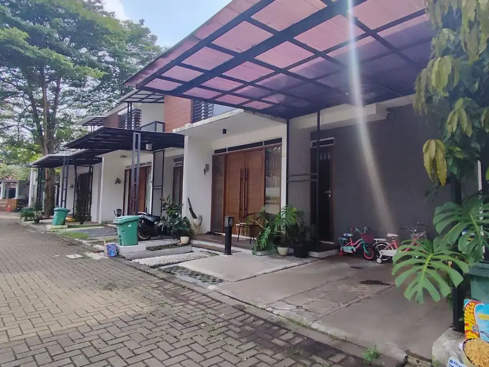 Dijual Rumah Rapih Minimalis 2 Lantai Semi Furnished sudah SHM di Ciputat