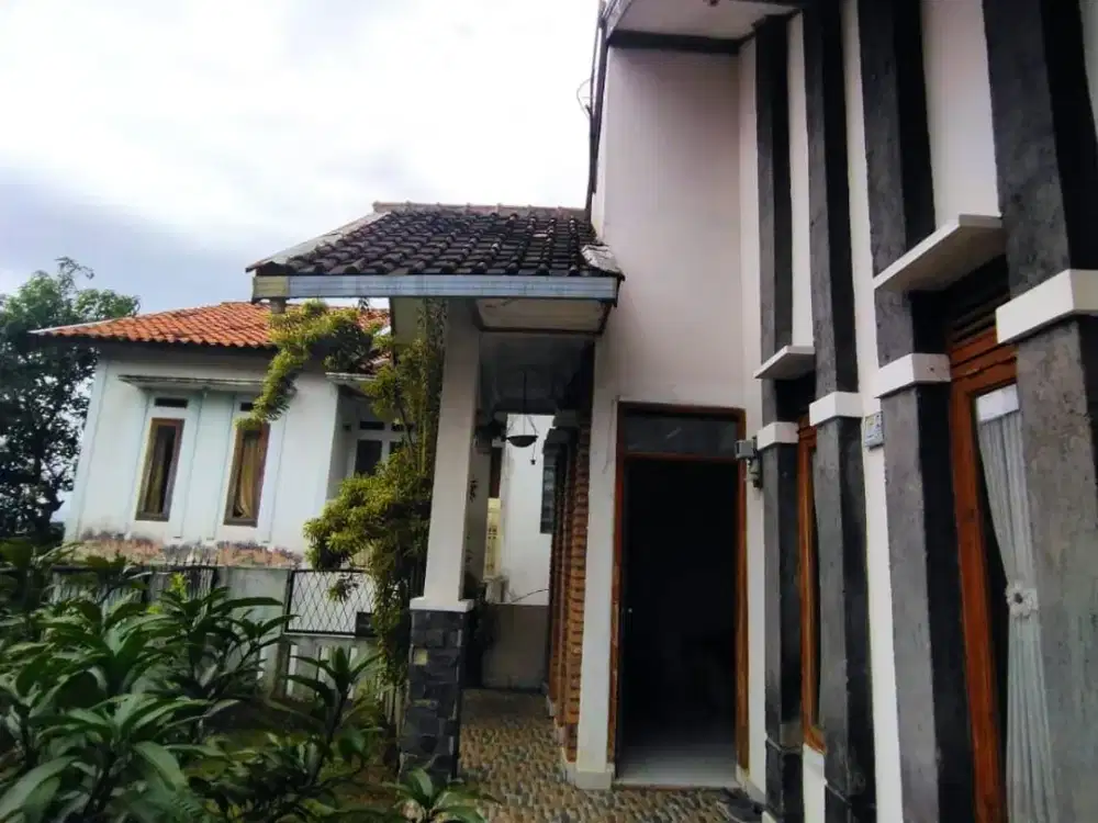 Rumah Full Furnished Kota Bandung, Pasirluyang – Siap Huni + Taman Luas