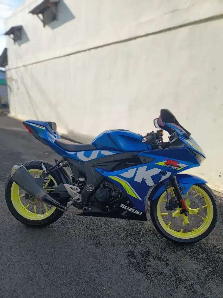 Suzuki GSX 150 R - Plat R (Bagus & Terawat)