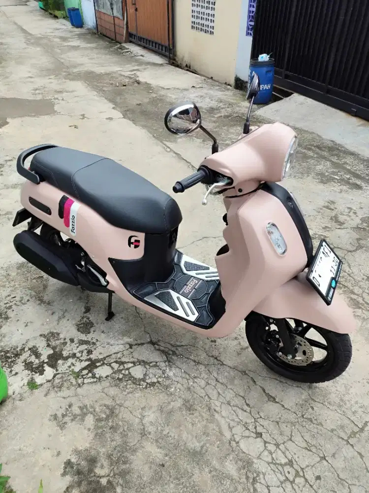 Yamaha Fazzio Hybrid Neo Pink KM 794 Smart Key