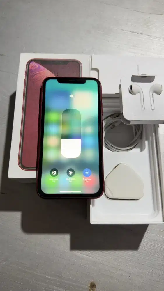 Iphone Xr Red 64GB Mulus Lengkap Terdaftar