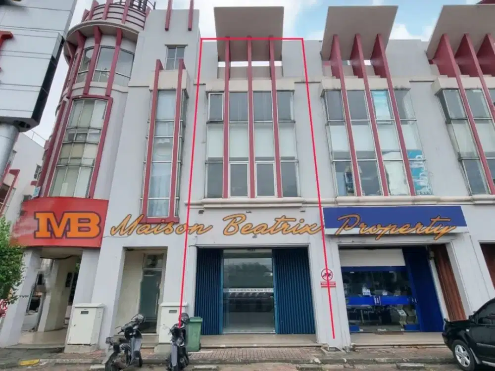 DISEWAKAN RUKO 3 LANTAI HADAP JALAN RAYA DI WTC SERPONG