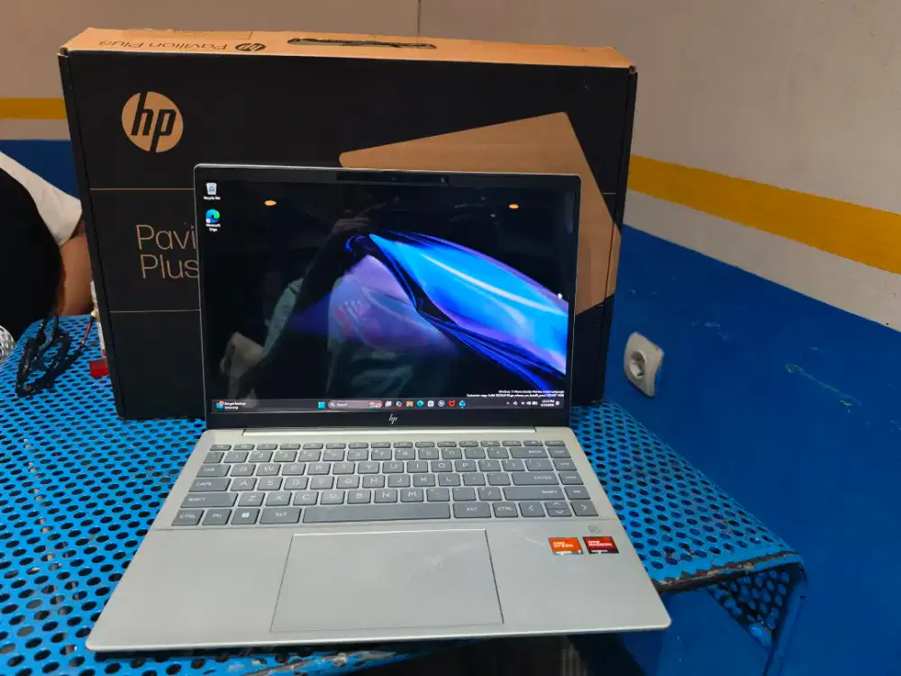 HP PAVILION PLUS OLED 2.8K RYZEN 7 7840U RAM 16 SSD 1TB FULLSET MULUS