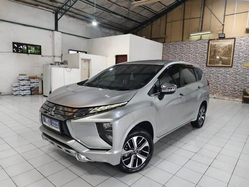 Mitsubishi Xpander Ultimate 1.5 AT 20119 Tgn 1 Dari Baru Ban Tebal