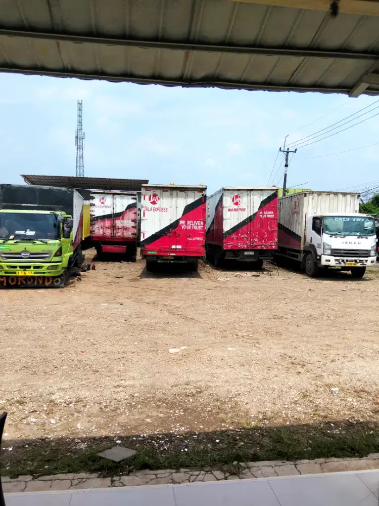 Dibutuhkan Pengemudi Truck CDD,CDDL dan Fuso