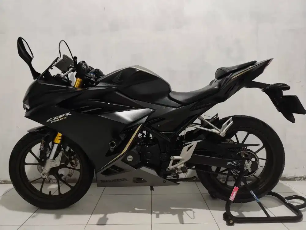 Honda CBR 150R 2023