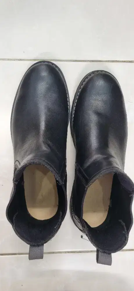 Dijual sepatu hitam boot Rockport trutech