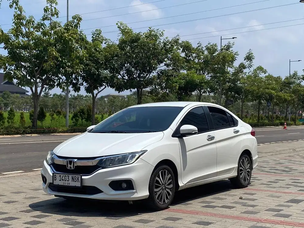 Honda City 2017 E M/T Low Km