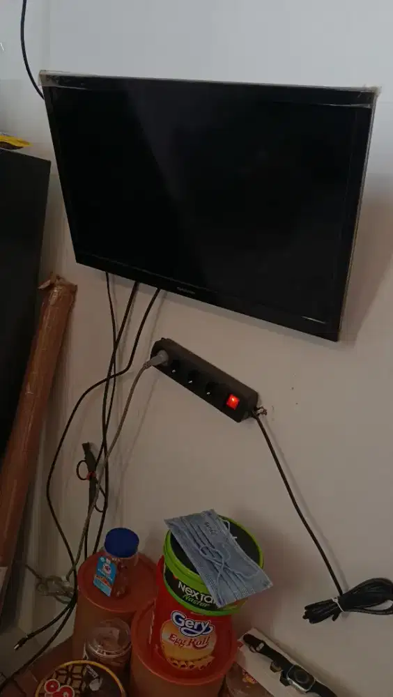 TV SHARP LC 24SA4000I  INC LED TV bisa nego