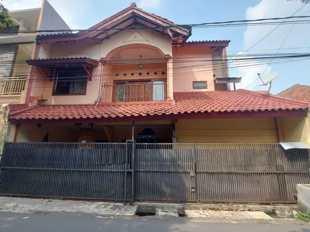 Rumah 2 Lantai di Daerah Pejaten Timur, Pasar Minggu, Jakarta Selatan