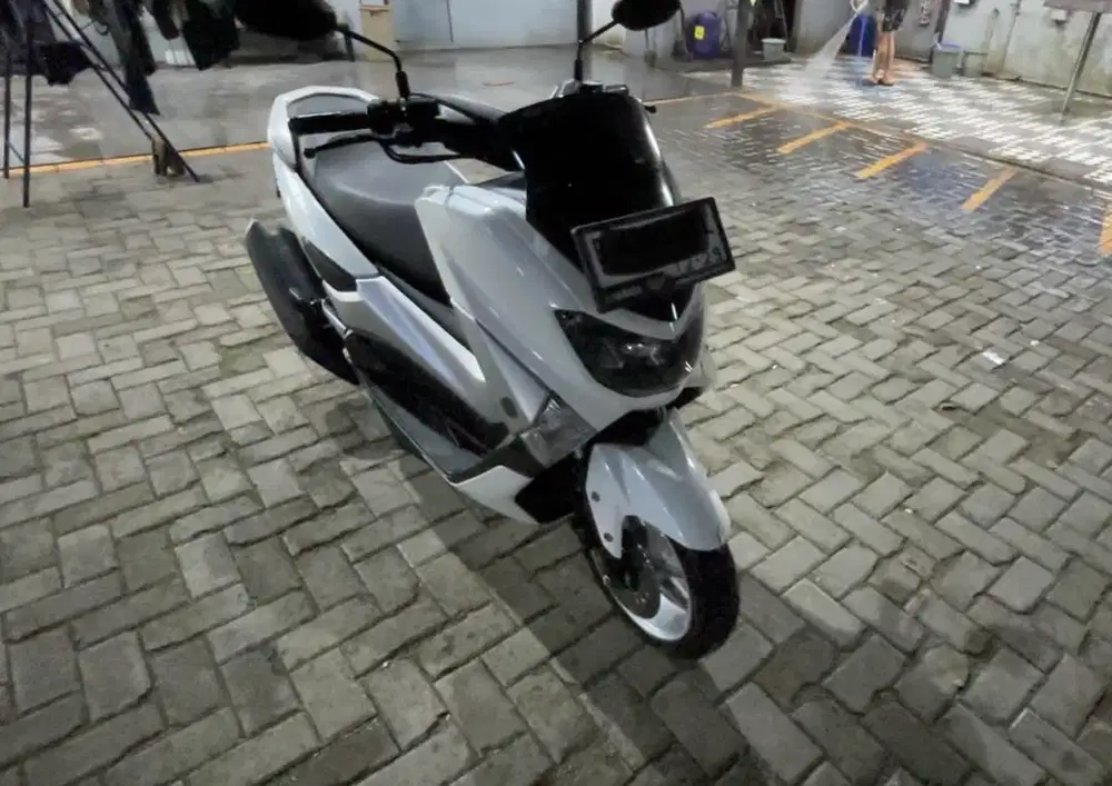 Nmax 2019 Putih Istimewa