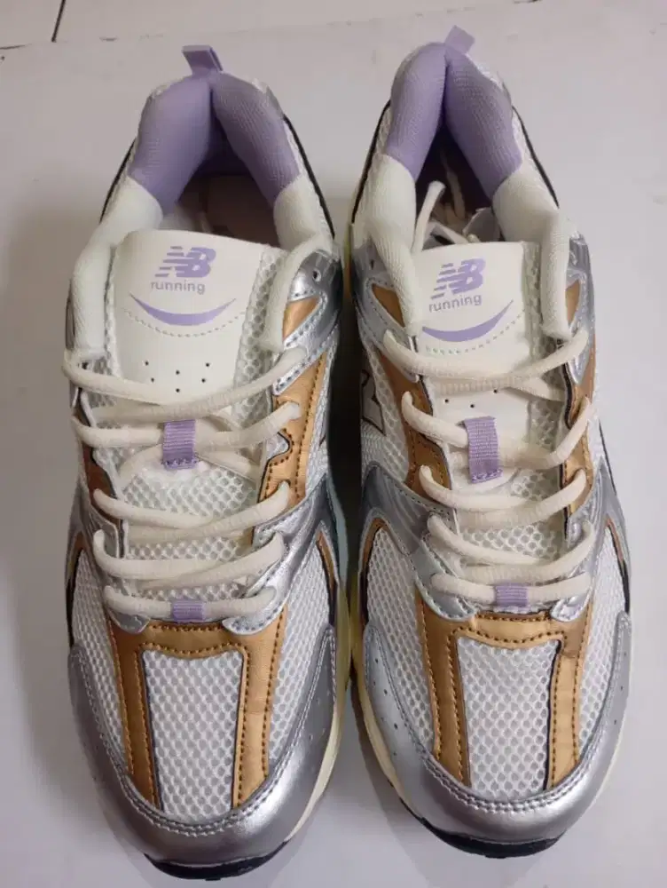 Sepatu sneaker NB UK 43